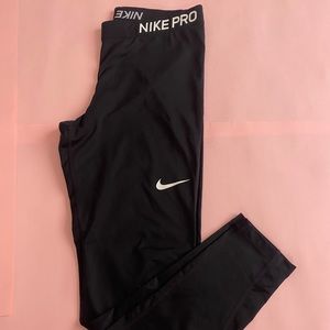 Nike Pro leggings